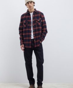 Shethreads.shop12de0aadad 1